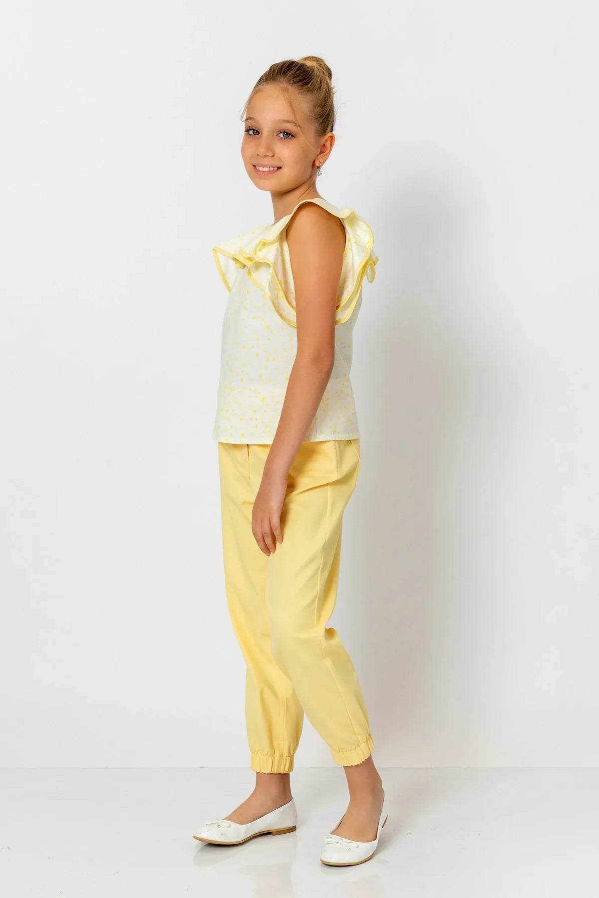 InCity Kids Girls Ruffle Neck Sleeveless Fashion Blouse InCity Boys & Girls