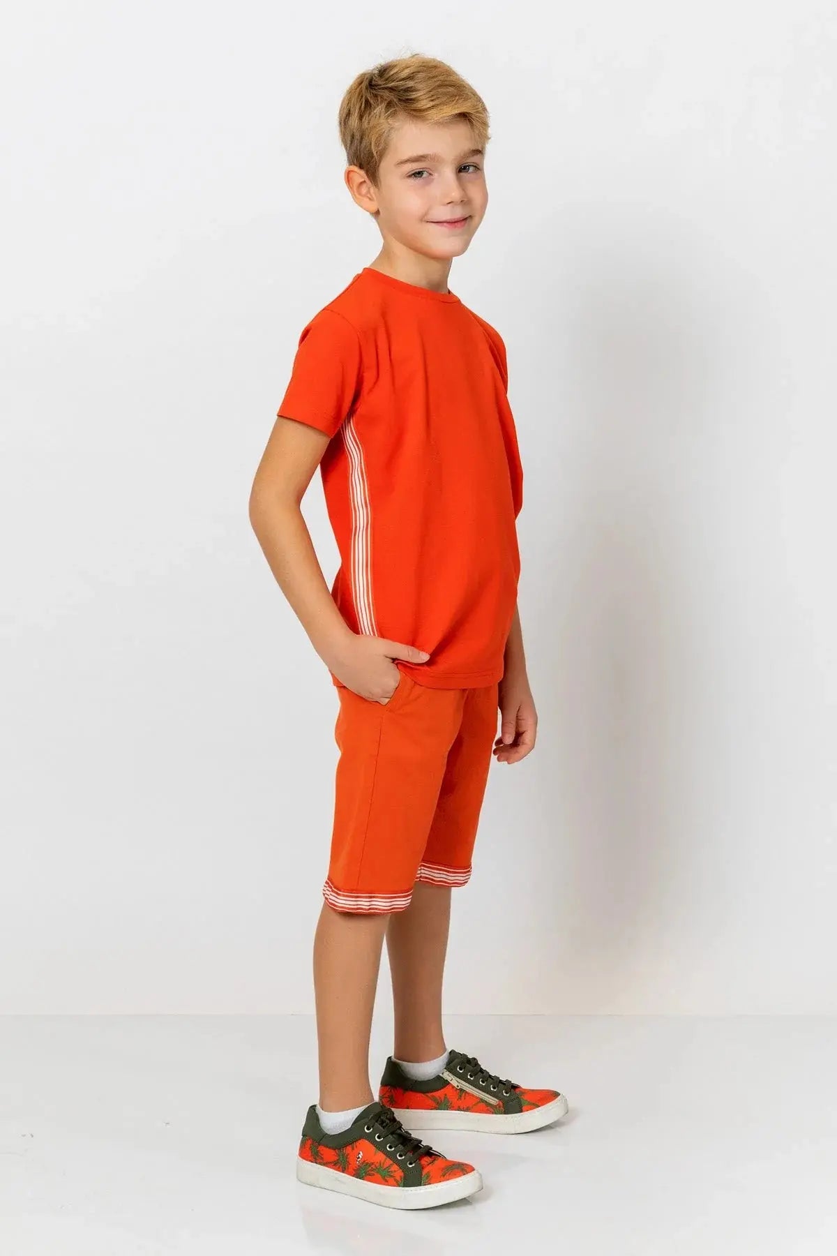 InCity Boys (3010) - Yuvarlak Yaka Yan Çizgili Ksa Kollu T-Shirt dogan-811