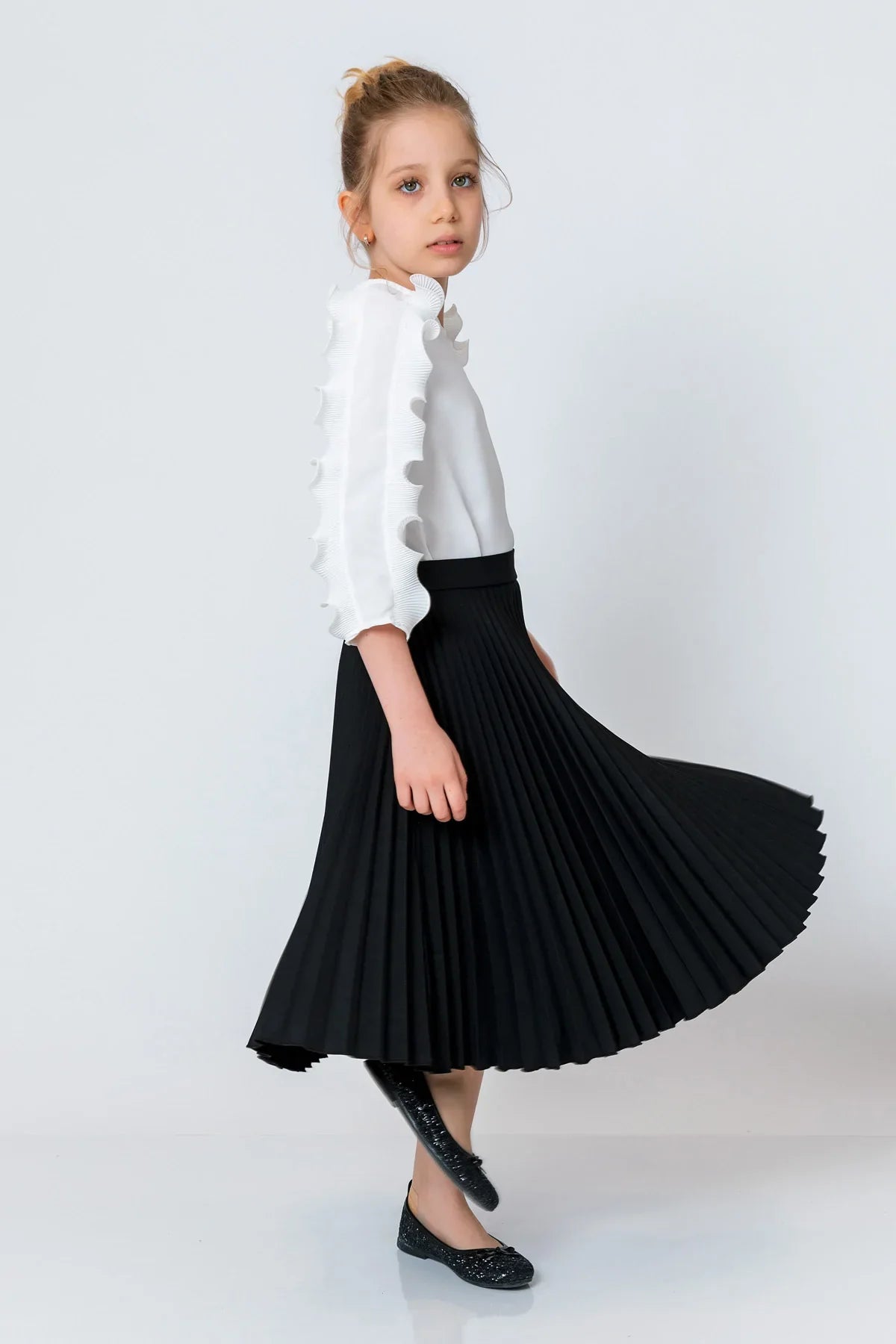 InCity Kids Girls Elastic Waist Solid Pleated Midi Skirt InCity Boys & Girls