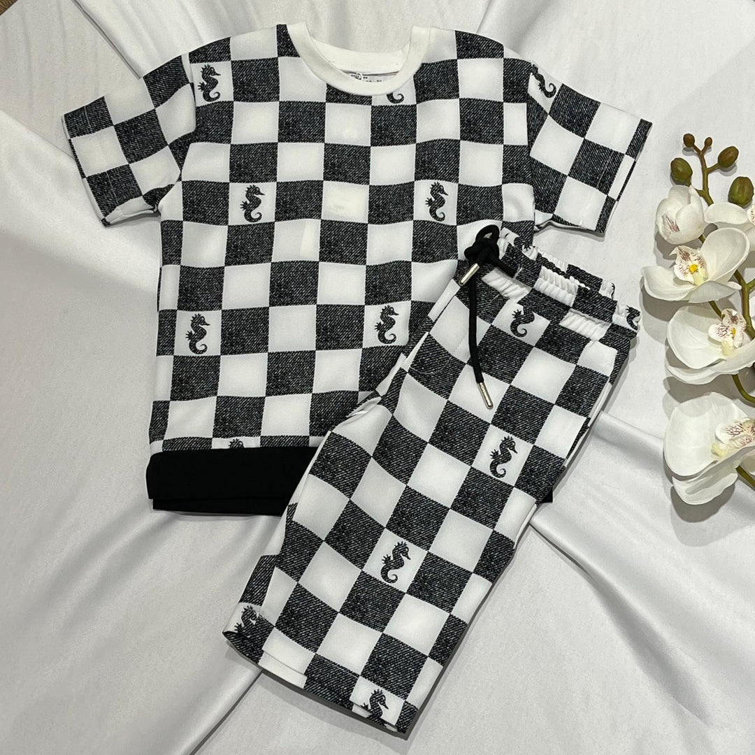 Erkek Çocuk Bisiklet Yaka Damalı Desen T-Shirt Cepli Kordonlu Şort Takım